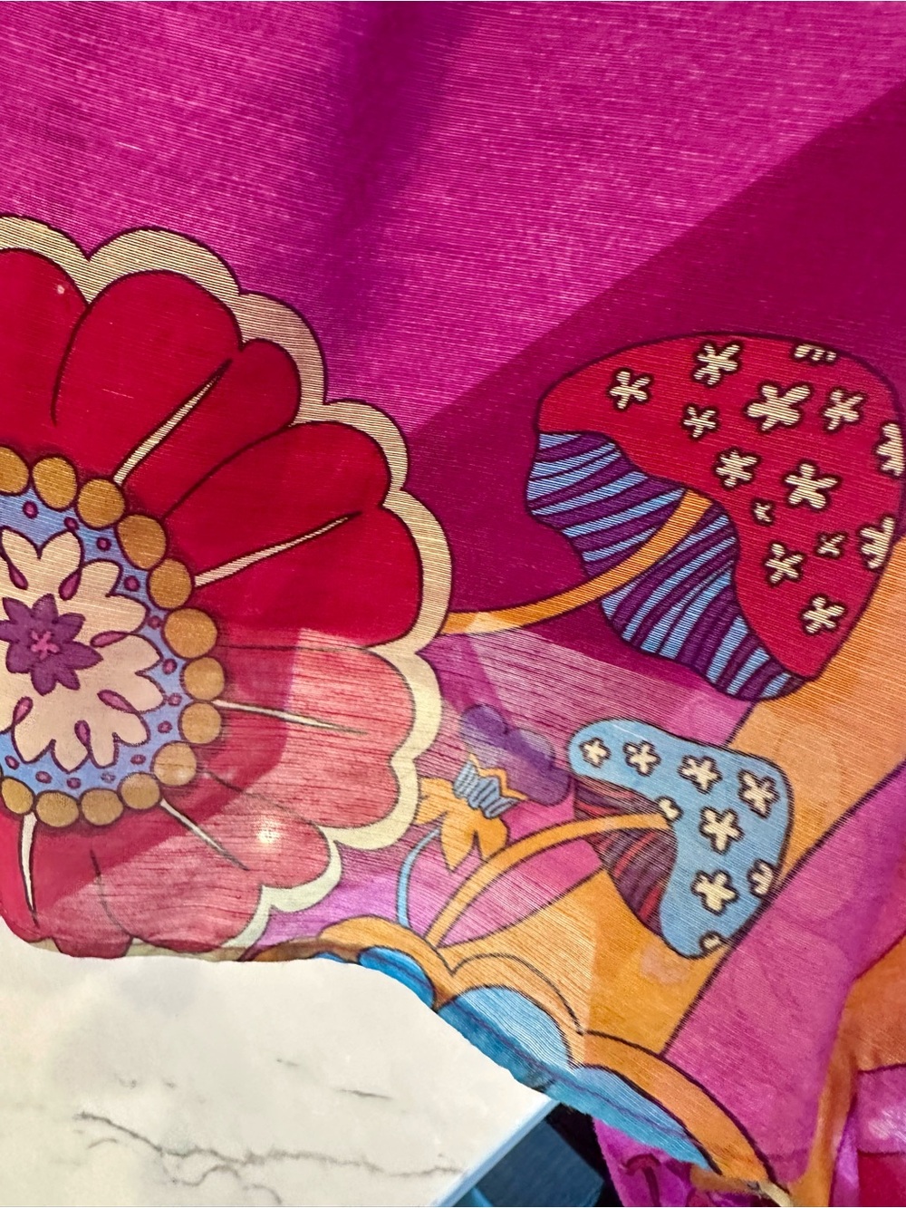 Ciebon- Printed Pink Floral Button-Down Blouse with Balloon Sleeves-XS runs S/M - Picture 9 of 11